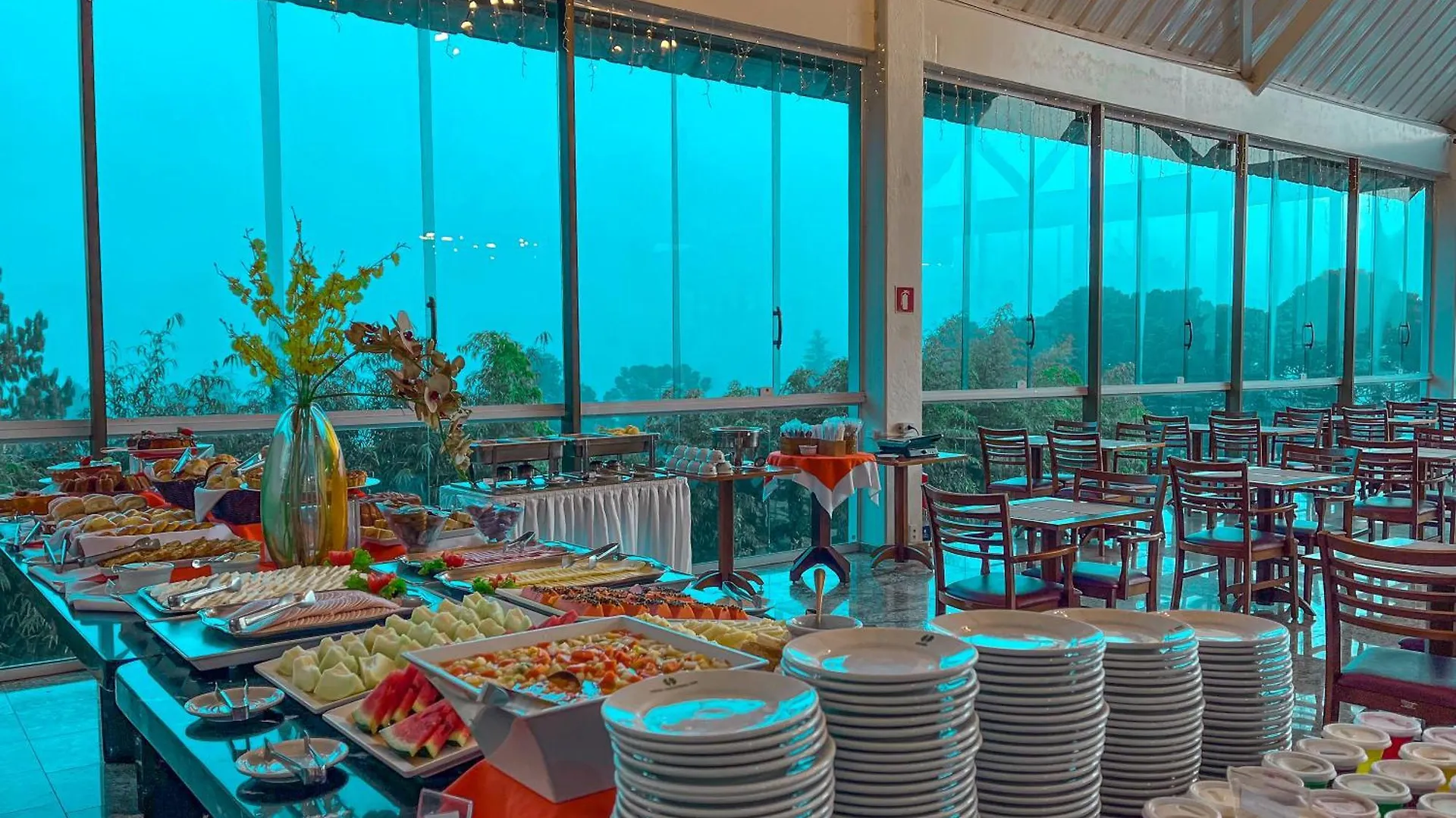 Hotel Dan Inn Campos Do Jordao
