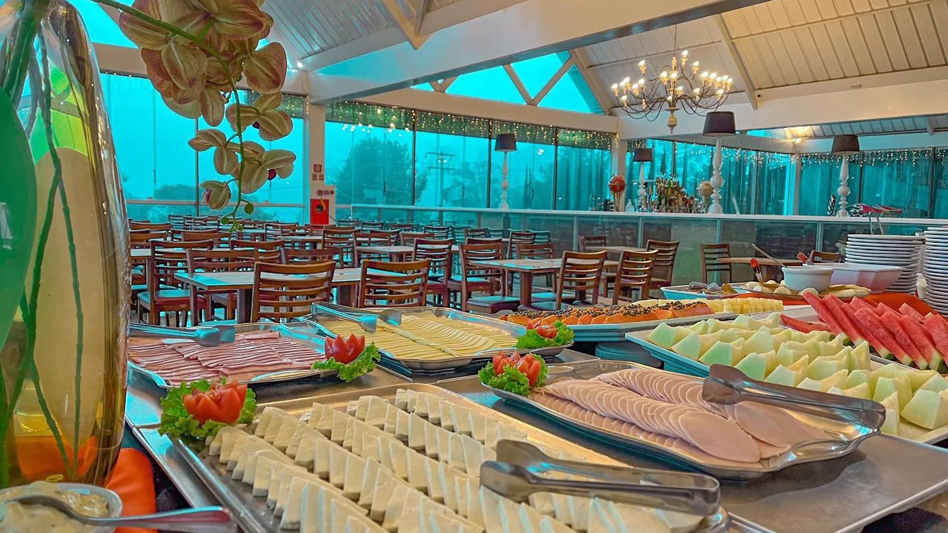 Hotel Dan Inn Campos Do Jordao 3*,