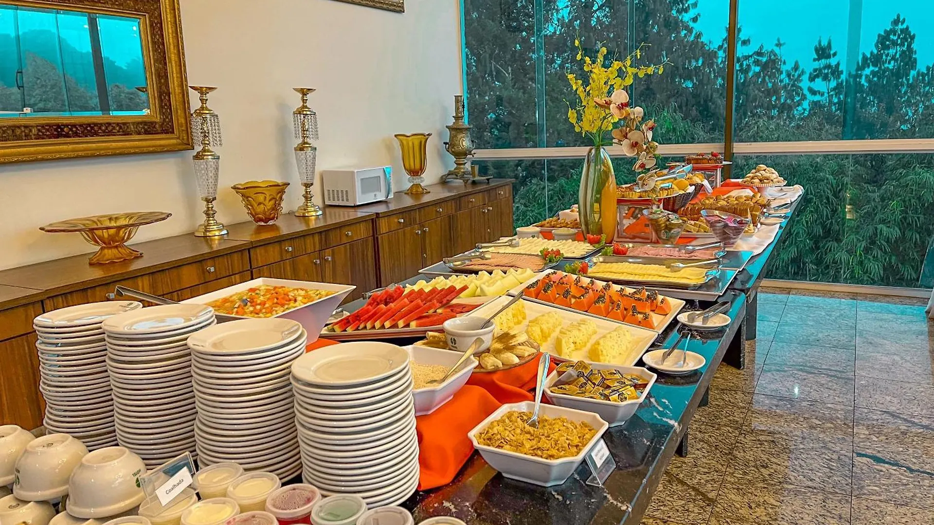 Hotel Dan Inn Campos Do Jordao