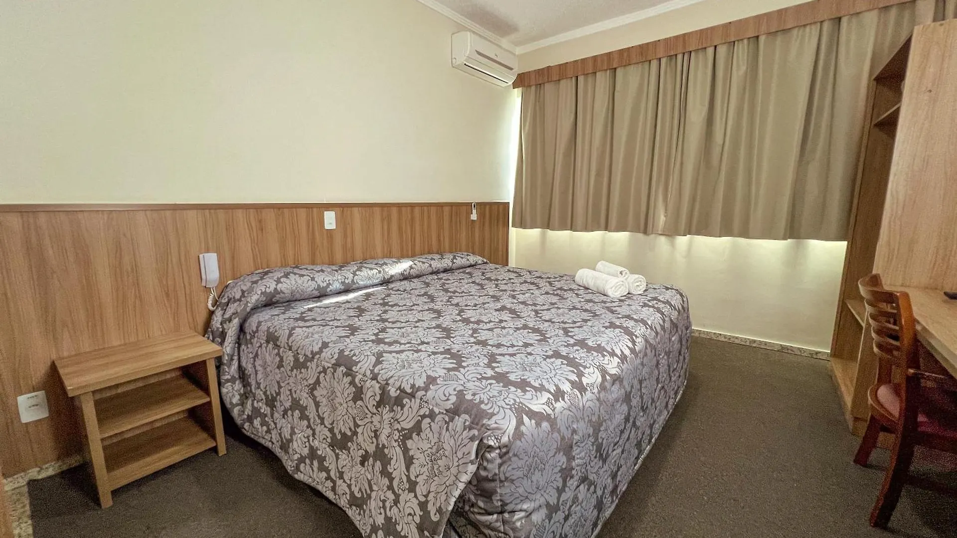 Hotel Dan Inn Campos Do Jordao