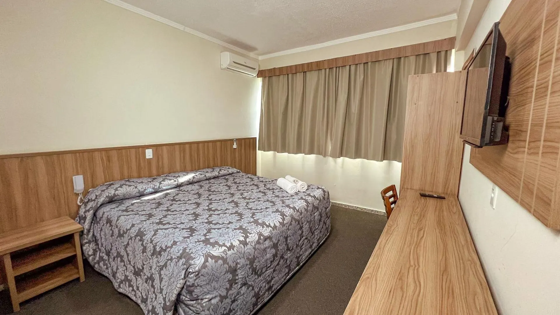 Hotel Dan Inn Campos Do Jordao